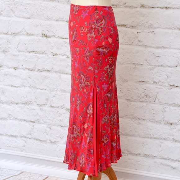 ❌SOLD❌ Express Maxi skirt - Picture 2 of 5